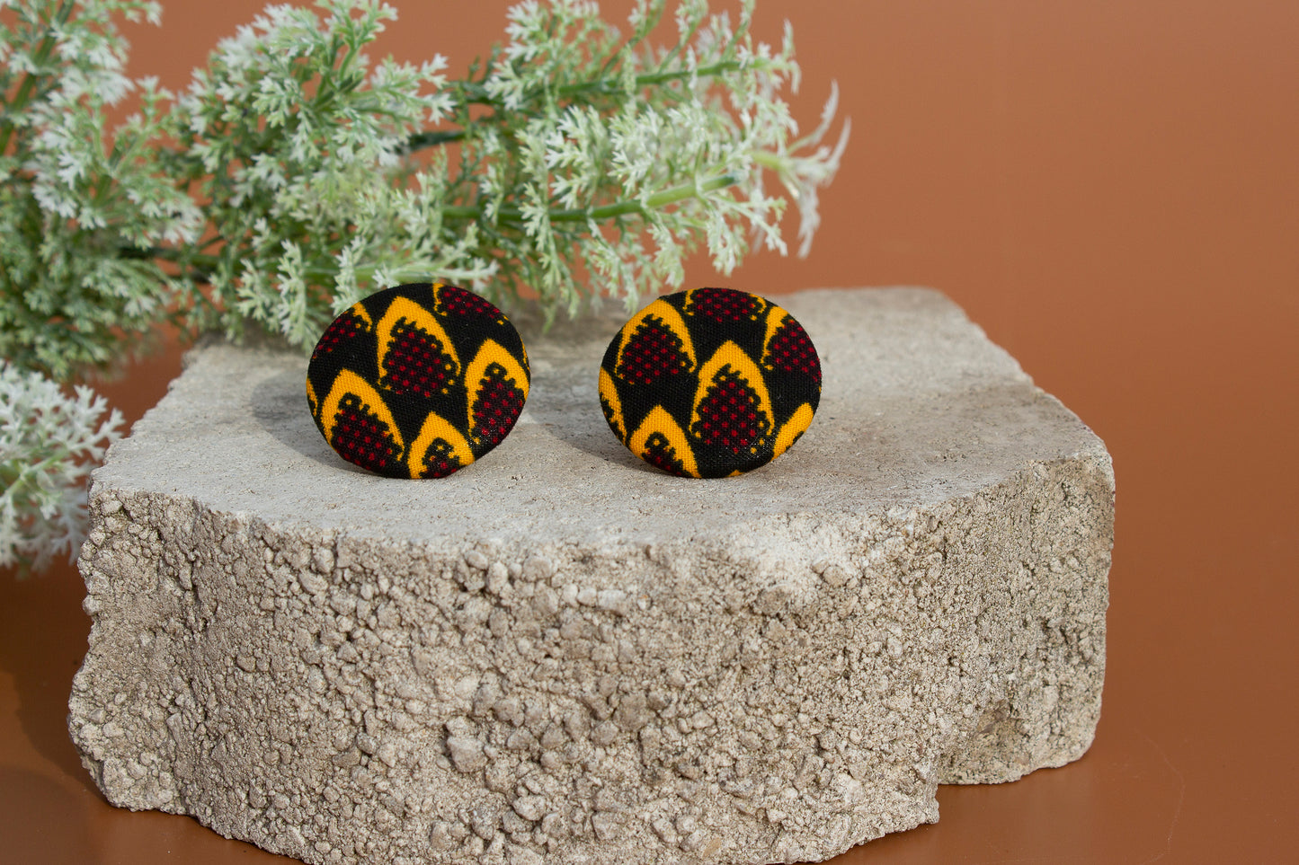 Vero Button Earrings